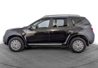 Подержанный автомобиль Nissan Terrano 2019 года (8 фото)