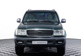 Подержанный автомобиль Toyota Land Cruiser Suv 2001 года (2 фото)