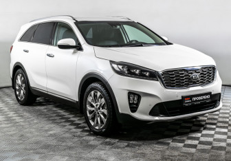 Подержанный автомобиль Kia Sorento 2019 года (3 фото)