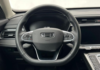 Подержанный автомобиль Geely Atlas Pro 2024 года (12 фото)