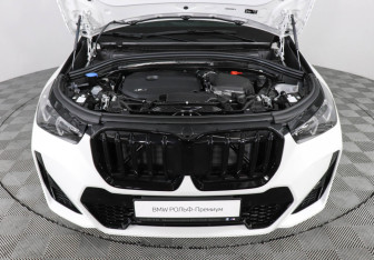 Новый BMW X1 2025 (10 фото)