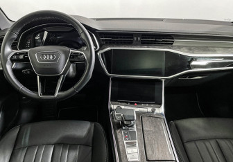 Подержанный автомобиль Audi A6 Sedan 2020 года (12 фото)