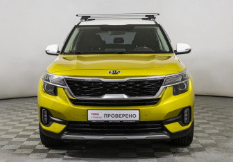 Подержанный автомобиль Kia Seltos 2021 года (2 фото)