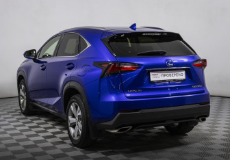 Подержанный автомобиль Lexus NX 2015 года (7 фото)