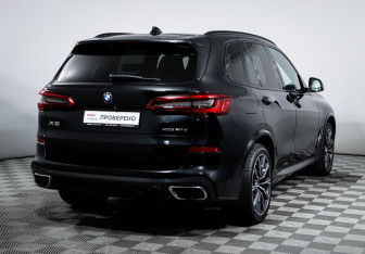 Подержанный автомобиль BMW X5 2019 года (5 фото)