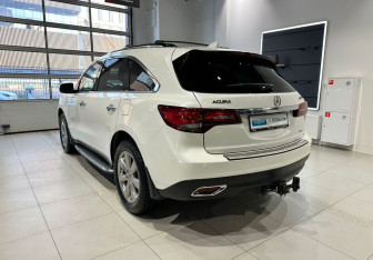Подержанный автомобиль Acura MDX 2014 года (7 фото)