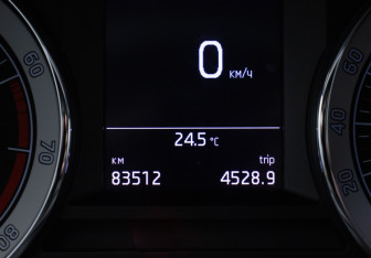 Подержанный автомобиль Skoda Octavia Liftback 2020 года (12 фото)