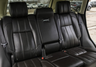 Подержанный автомобиль Land Rover Range Rover 2015 года (15 фото)