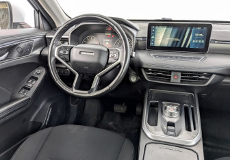 Подержанный автомобиль Haval Jolion 2022 года (26 фото)