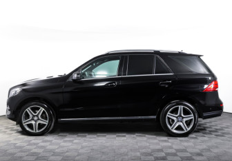Подержанный автомобиль Mercedes-Benz GLE 2015 года (8 фото)