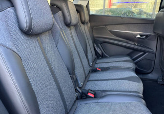 Подержанный автомобиль Peugeot 5008 Suv 2020 года (11 фото)