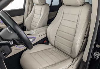 Подержанный автомобиль Mercedes-Benz GLE 2021 года (20 фото)