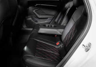 Подержанный автомобиль Audi A3 Sedan 2021 года (10 фото)