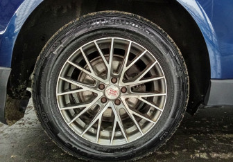 Подержанный автомобиль Audi Q5 2016 года (17 фото)