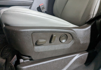 Подержанный автомобиль Chevrolet Tahoe 2022 года (28 фото)