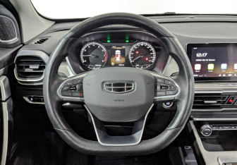 Подержанный автомобиль Geely Coolray 2021 года (22 фото)