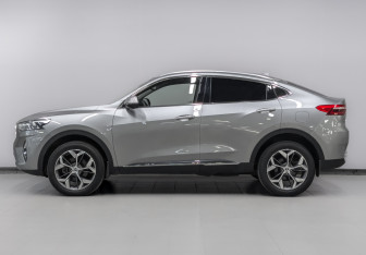 Подержанный автомобиль Haval F7x 2022 года (8 фото)