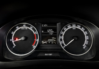Подержанный автомобиль Skoda Rapid Liftback 2019 года (13 фото)