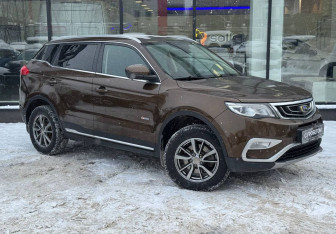 Подержанный автомобиль Geely Atlas 2018 года (3 фото)