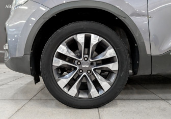 Подержанный автомобиль Chery Tiggo 4 2022 года (18 фото)