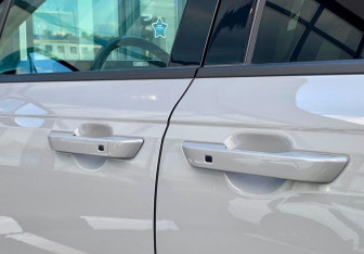 Новый Kia Carnival 2025 (8 фото)