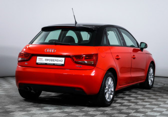 Подержанный автомобиль Audi A1 2012 года (5 фото)