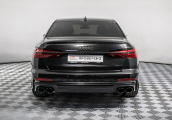 Подержанный автомобиль Audi A6 Sedan 2018 года (6 фото)