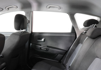 Подержанный автомобиль Kia Ceed Wagon 2012 года (8 фото)