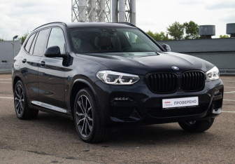 Подержанный автомобиль BMW X3 2020 года (3 фото)