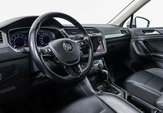Подержанный автомобиль Volkswagen Tiguan 2017 года (6 фото)