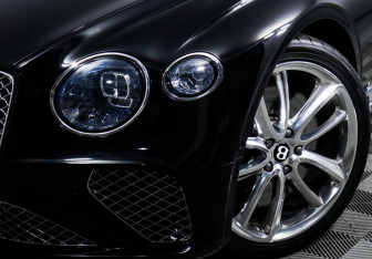 Подержанный автомобиль Bentley Continental GT Coupe 2019 года (16 фото)