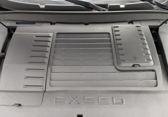 Подержанный автомобиль Exeed LX 2022 года (9 фото)