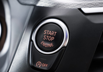 Подержанный автомобиль BMW X4 2019 года (17 фото)