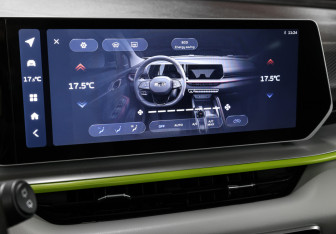 Подержанный автомобиль Geely Coolray 2023 года (22 фото)