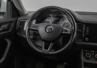 Подержанный автомобиль Skoda Kodiaq 2019 года (15 фото)