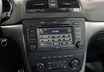 Подержанный автомобиль Skoda Yeti 2010 года (13 фото)