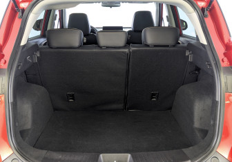 Подержанный автомобиль Москвич 3е 2023 года (10 фото)