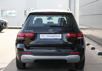 Подержанный автомобиль Mercedes-Benz GLB 2020 года (6 фото)
