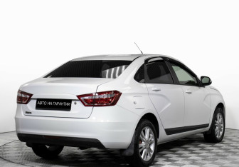 Подержанный автомобиль LADA (ВАЗ) Vesta Sedan 2017 года (4 фото)