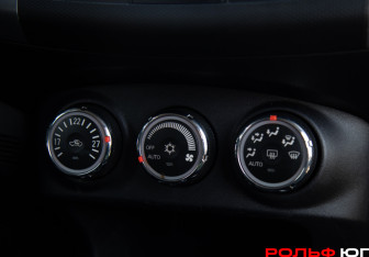 Подержанный автомобиль Mitsubishi Outlander 2011 года (22 фото)