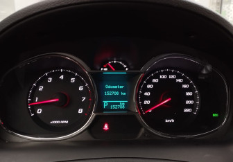 Подержанный автомобиль Chevrolet Captiva 2013 года (12 фото)