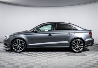 Подержанный автомобиль Audi A3 Sedan 2019 года (8 фото)