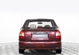 Подержанный автомобиль Hyundai Accent Sedan 2007 года (6 фото)