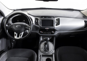 Подержанный автомобиль Kia Sportage 2015 года (10 фото)