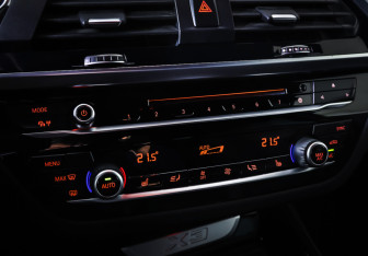 Подержанный автомобиль BMW X3 2019 года (20 фото)