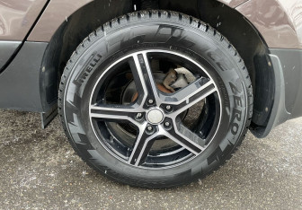 Подержанный автомобиль Hyundai ix35 2014 года (12 фото)