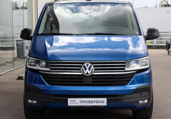 Подержанный автомобиль Volkswagen Multivan 2020 года (2 фото)