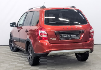 Подержанный автомобиль LADA (ВАЗ) Granta Wagon 2019 года (7 фото)