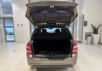 Подержанный автомобиль LADA (ВАЗ) Granta Wagon 2018 года (6 фото)