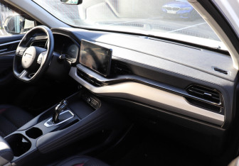 Подержанный автомобиль Haval F7 2023 года (8 фото)